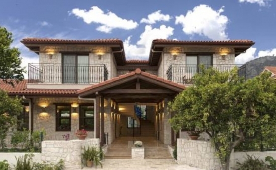 RENKA HOTEL AND SPA